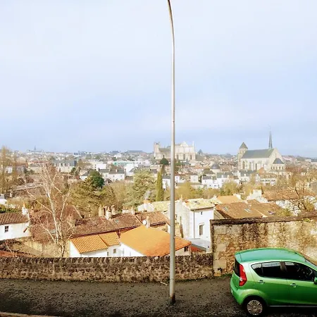 아파트 Duplex Le Coligny - Calme - Proche Centre Poitiers, Patinoire, Universite - Chu - Futuroscope A 20min