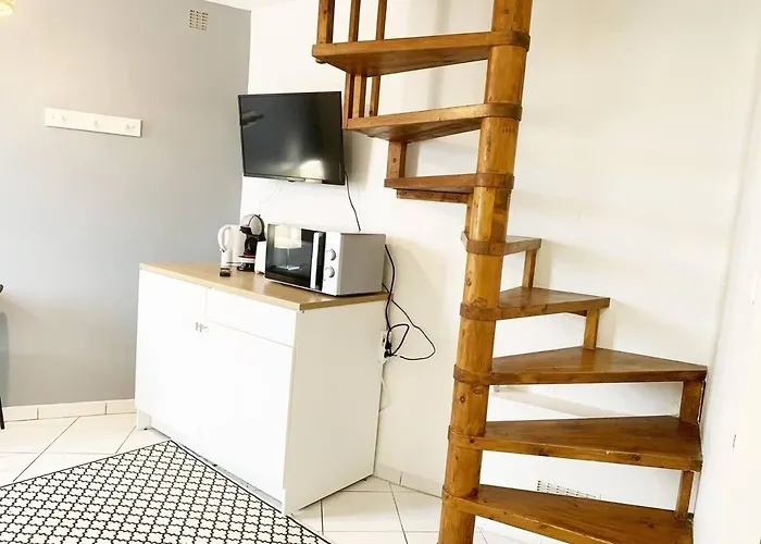 Duplex Le Coligny - Calme - Proche Centre Poitiers, Patinoire, Universite - Chu - Futuroscope A 20min Apartment